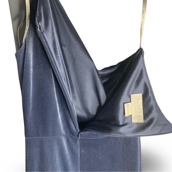 Jenny Yoo Cybill One Should Velvet Gown | Chambray Bluestone | Size 4 - Picture 6 of 15